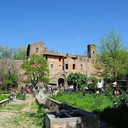 Basilica San Giovanni-roma-appia Antica-casa Macla